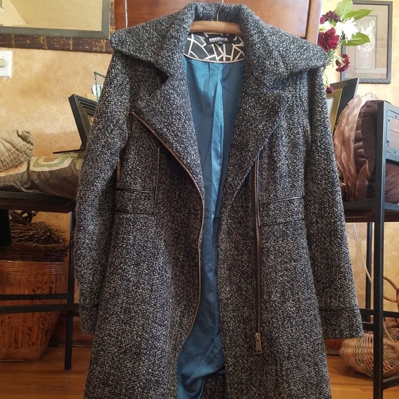 Black and gray wool coat size medium - Picture 5 of 8